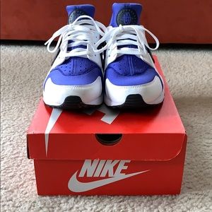 Nike Air Huaraches ‘Persian Violets’